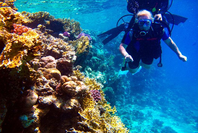 3 Nights & PADI Advanced Open Water Course Package