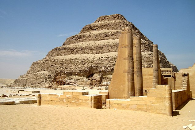 Private Guided tour to Giza Pyramids, Memphis and Sakkara